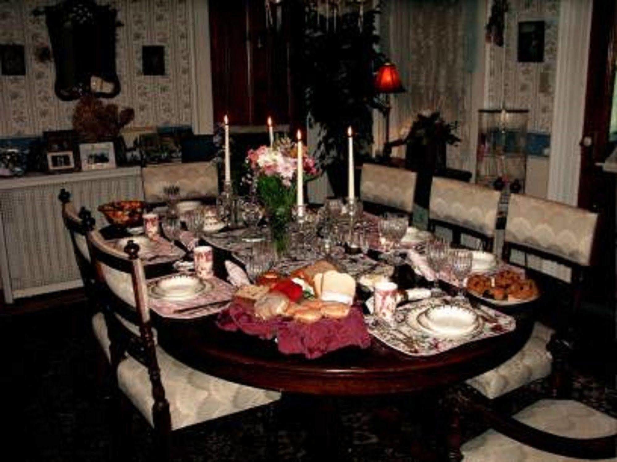 Bellinger Rose Bed & Breakfast Herkimer Restaurant foto